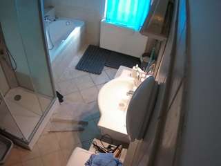 Julmodels Bathroom 2nd Floor-2